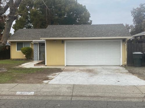 8501 Stratus Dr, Citrus Heights, CA 95662-3927