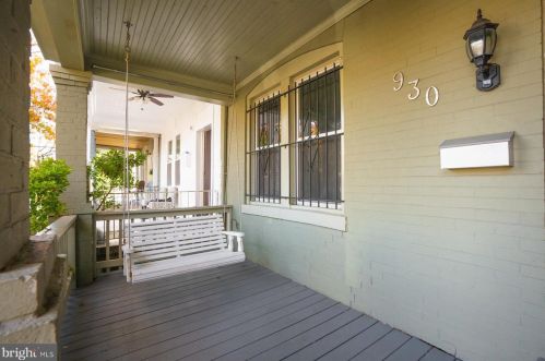 930 Shepherd St, Washington, DC 20011-5726