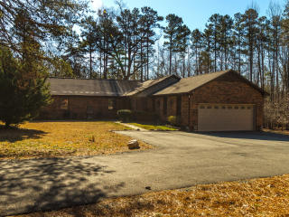 7414 Danford Rd, Burlington, NC 27215-9227