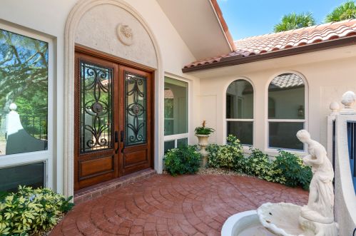 990 Carib Ln, Vero Beach, FL 32963-2372