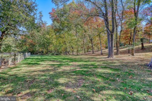 7455 Hillside Dr, Spring Grove PA  17362-8555 exterior