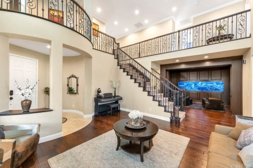 17435 Dove Willow St, Santa Clarita, CA 91387-3820