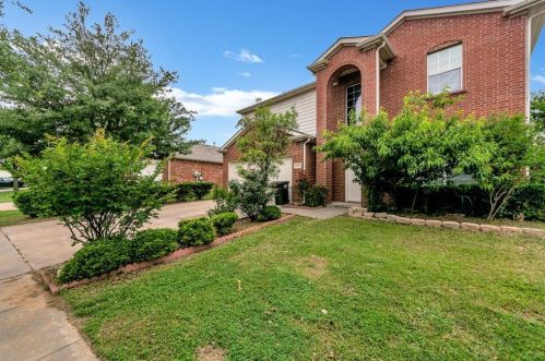 8440 Asheville Ln, Fort Worth, TX 76123-1656