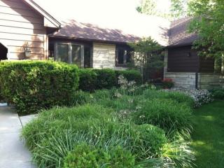 3265 Woodcrest Dr, Panarama Park, IA 52722-5374