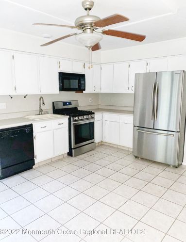 217 Sandra Pl, Bricktown NJ  08724-7045 exterior