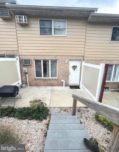 242 Addison Ave, Upton, PA 17225-1102
