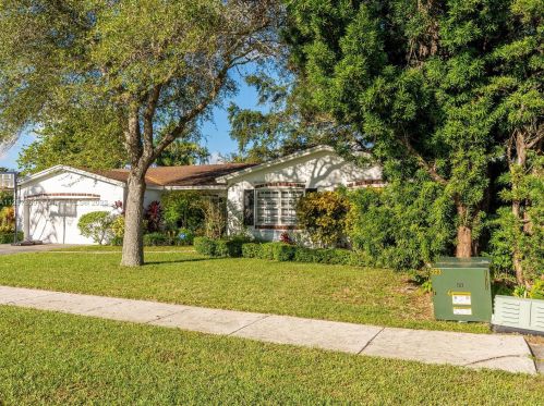 10191 102nd St, Miami, FL 33176-3501
