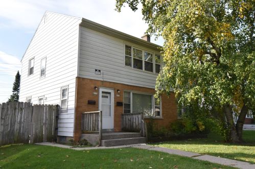 8115 Villard Ave, Milwaukee, WI 53218-3556