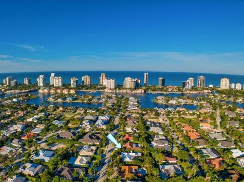 549 Neapolitan Way, Naples, FL 34103-8567