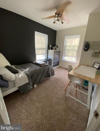 22 Van Horn Pl, Southampton PA  18966-2667 exterior