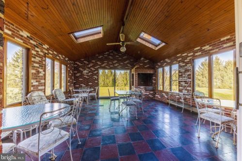 520 Lakeview Dr, Auburn NJ  08085-1248 exterior