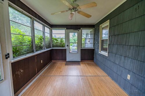 95 Wheeler Ave, Salem NH  03079-3494 exterior