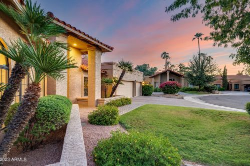 9407 87th St, Scottsdale, AZ 85258-1902