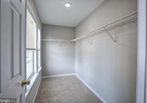 152 General Stonewall Jackson Blvd, Harpers Ferry WV  25425-3018 exterior