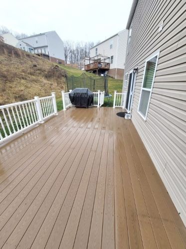 8059 Maureen Dr, Cranberry Township, PA 16066-2861