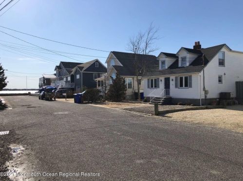 58 Vanard Dr, Bricktown NJ  08723-7443 exterior