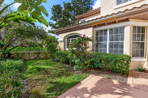 20693 26th Ct, Boca Raton, FL 33434-4362