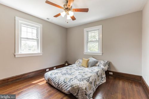 602 Salem Ave, West Deptford NJ  08096-3118 exterior