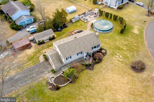 2252 Welsh Dr, Pottstown, PA 19464-2663