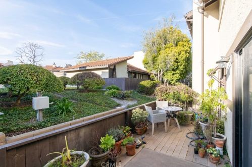 1032 Meadow Way, Pismo Beach CA  93420-1808 exterior