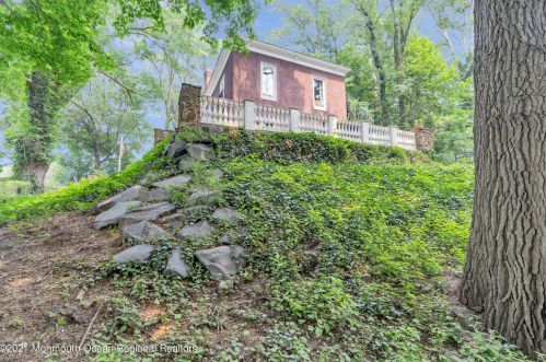 50 Hooper Ave, Atlantic Highlands NJ  07716-1537 exterior