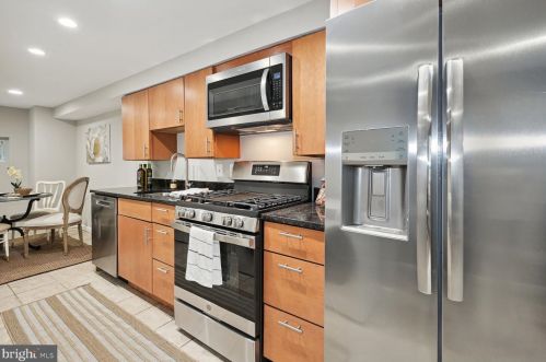 304 P St, Washington, DC 20001-1930