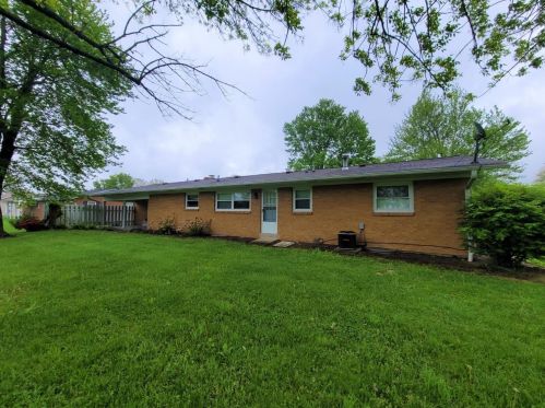 615 Georgia Dr, Mount Olive, OH 45106-1035