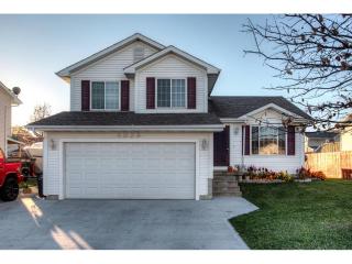 6036 49th St, Camp Dodge, IA 50131-1163