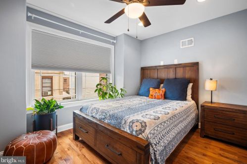 428 Mercy St, Philadelphia PA  19148-2507 exterior