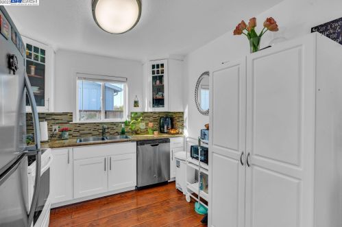 2962 Clearland Cir, West Pittsburg, CA 94565-3243