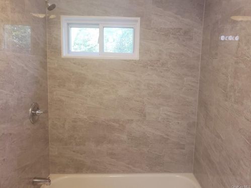 2 Plattekill Rd, Marlborough NY  12542-6023 exterior