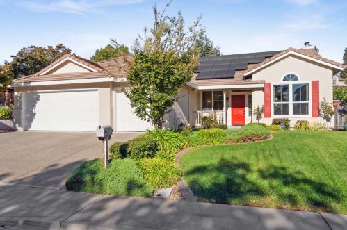 2485 Palmer Cir, Fairfield, CA 94534-7537