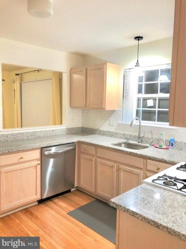 28 Richards Rd, Trenton NJ  08648-1329 exterior