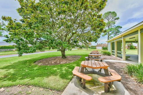 107 Bay Tree Dr, Destin FL  32550-7843 exterior