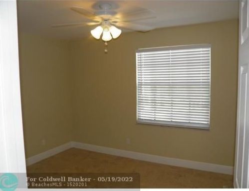 416 122 Ave, Hollywood FL  33026-2538 exterior