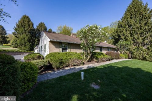 1500 Delong Dr, Downingtown, PA 19335-3707