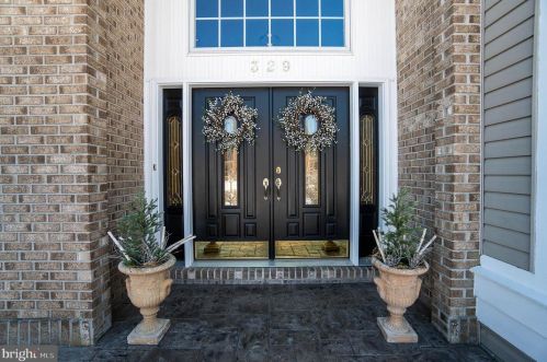 329 Mdw Dr, Navy Sup Dpt PA 17055-5187 exterior