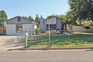 10601 Michele Ave, Bakersfield, CA 93312-3198