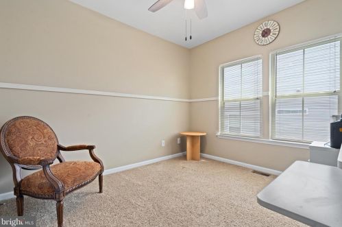 32 Black Forest Ln, Lovettsville VA  20180-8506 exterior