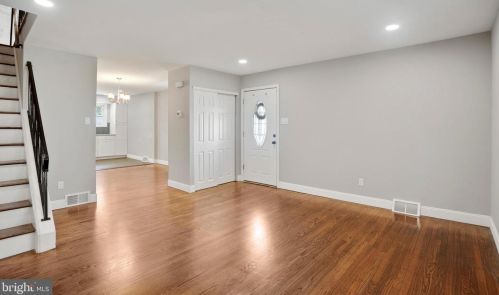 1730 Hills Dr, Norristown PA  19401-5702 exterior