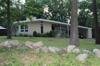 43 Kitchell Rd, Parsippany NJ  07834-1335 exterior