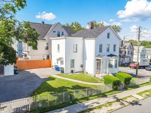61 2nd St, Mount Vernon, NY 10550-3411