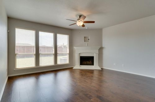 3121 Buckthorn Ln, Argyle TX  76226-2401 exterior