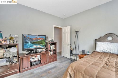 27 Vignola Ct, Oakley CA 94561-1788 exterior