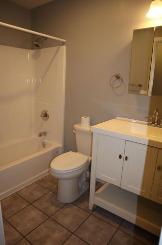 719 Main St, Washington Ch OH  43160-1952 exterior