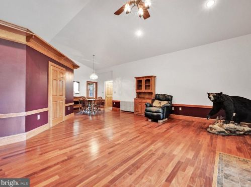 539 Lancaster Pike, Smithville PA  17560-9409 exterior