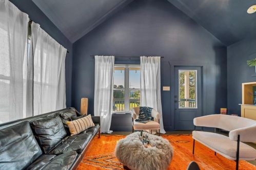 1208 32 St, Galveston TX 77550-6823 exterior