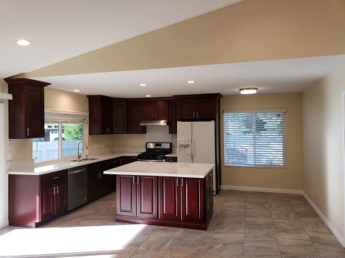 802 Appleridge Dr, Encinitas CA  92024-4701 exterior