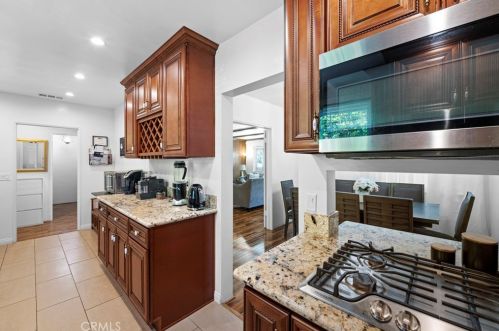 5516 Fulton Ave, Van Nuys CA  91401-5332 exterior