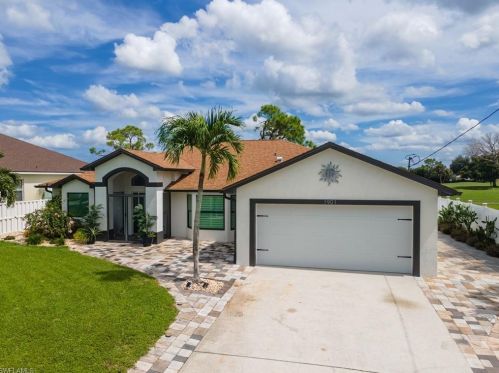 1901 26th Ave, Cape Coral, FL 33993-4869